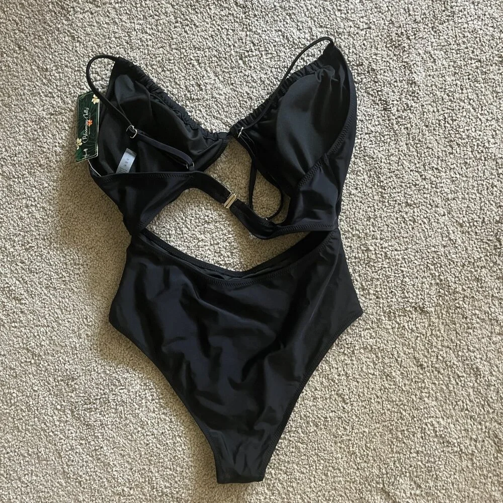 Cut-Out Tummy Control One Piece Monokini Swimsuit - Picture 3 of 4